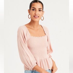 π¦
American Eagle Smocked/Elasticized Top